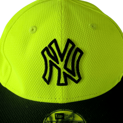 New Era 59FIFTY Neon Yellow MLB Fitted Cap (7 1/8) - USASTARFASHION