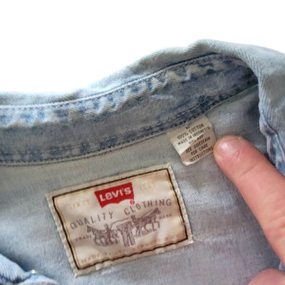 Levi’s White Authentic Western Shirt – Size M - USASTARFASHION