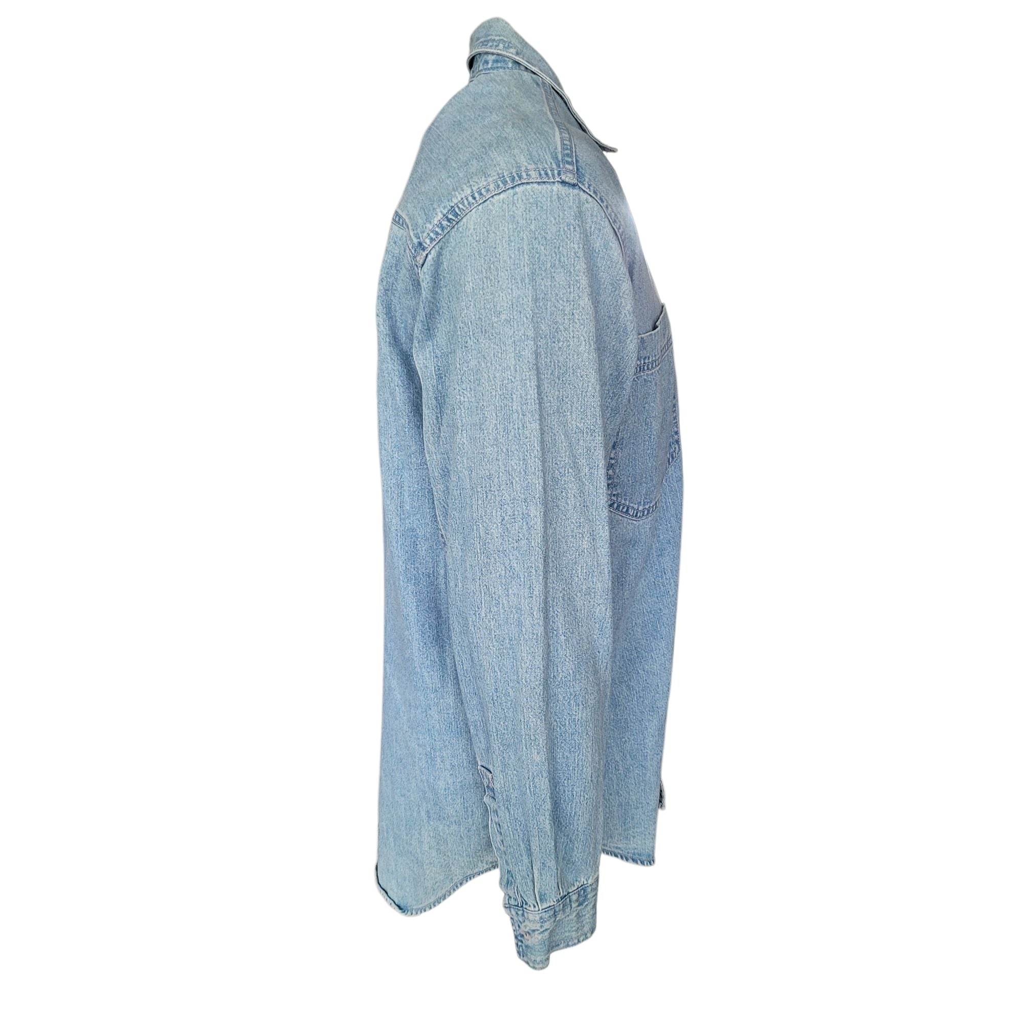 Vintage Levi’s Light Wash Denim Shirt – Size Small - USASTARFASHION