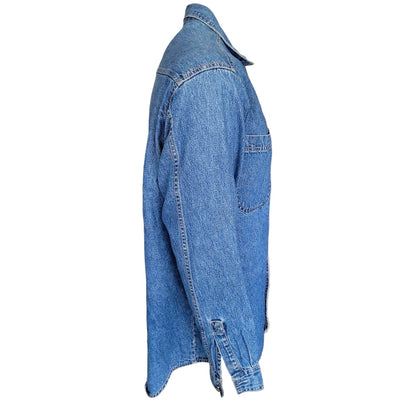 Vintage Levi’s Light Wash Denim Shirt – Size M - USASTARFASHION