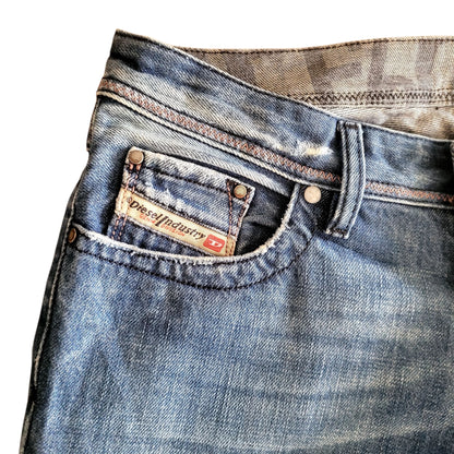 Diesel Lowky W27 L34 Women’s Distressed Bootcut Jeans – Italy - USASTARFASHION