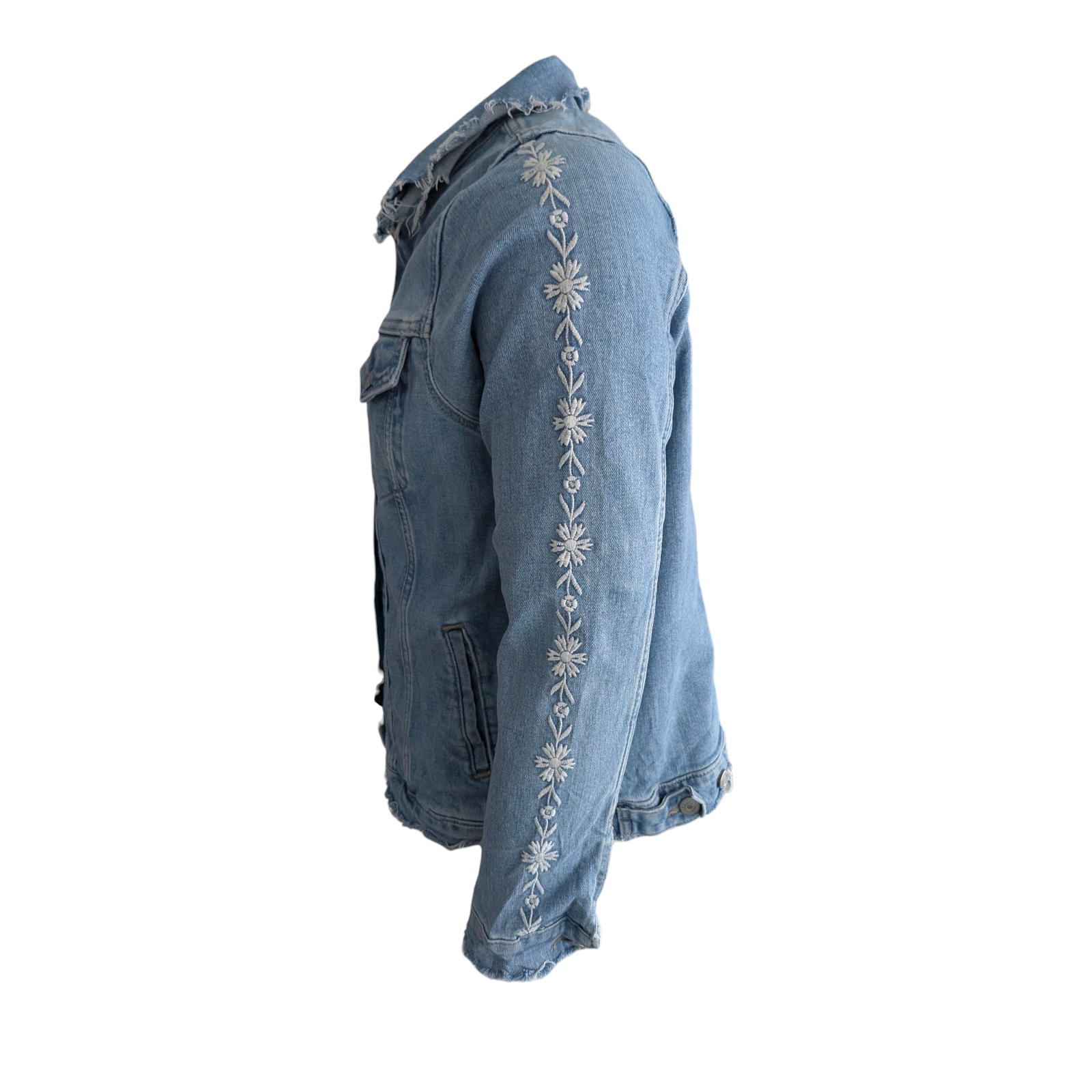 Levi’s Women’s Denim Trucker Jacket Distressed Embroidered Floral Blue 2X Plus - USASTARFASHION