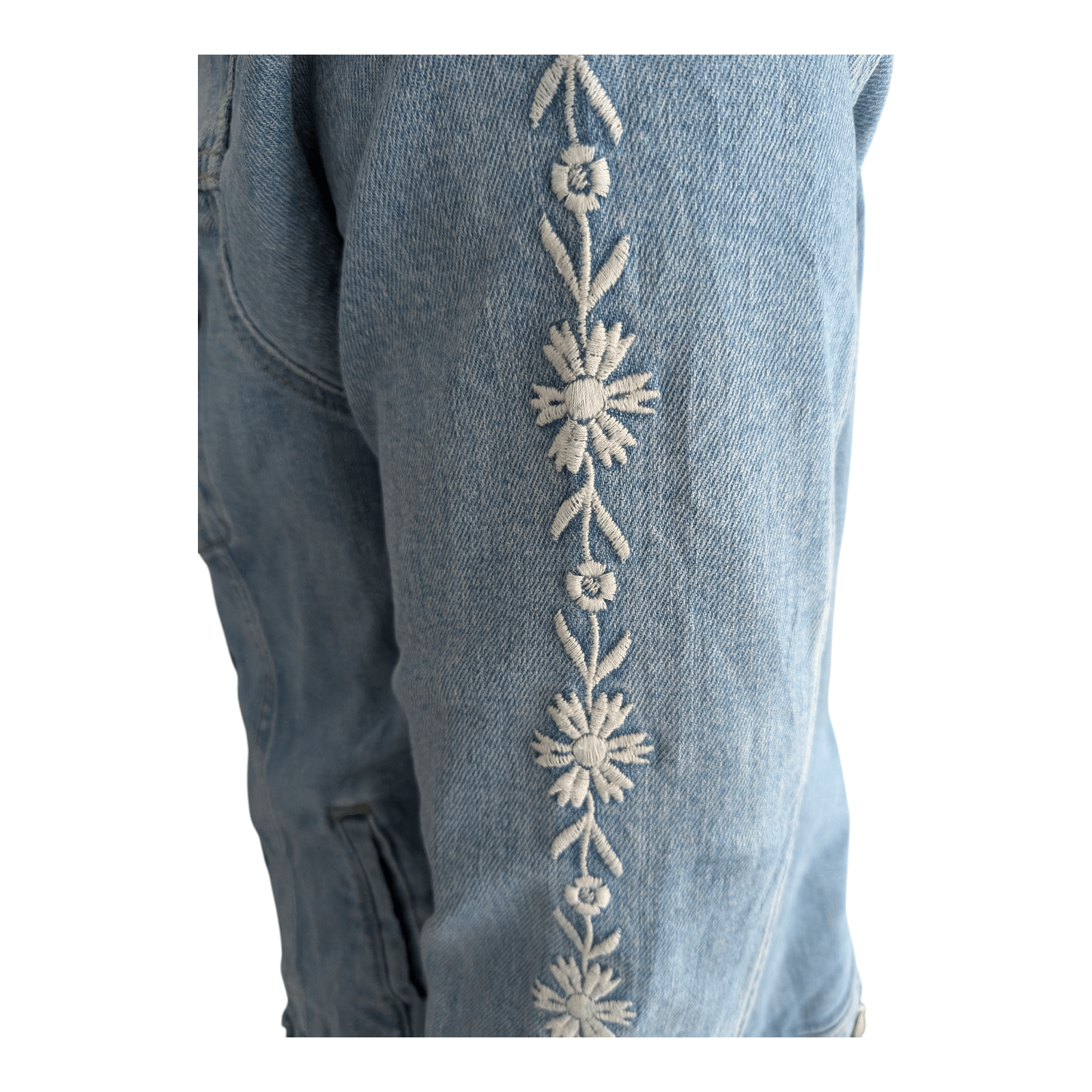 Levi’s Women’s Denim Trucker Jacket Distressed Embroidered Floral Blue 2X Plus - USASTARFASHION
