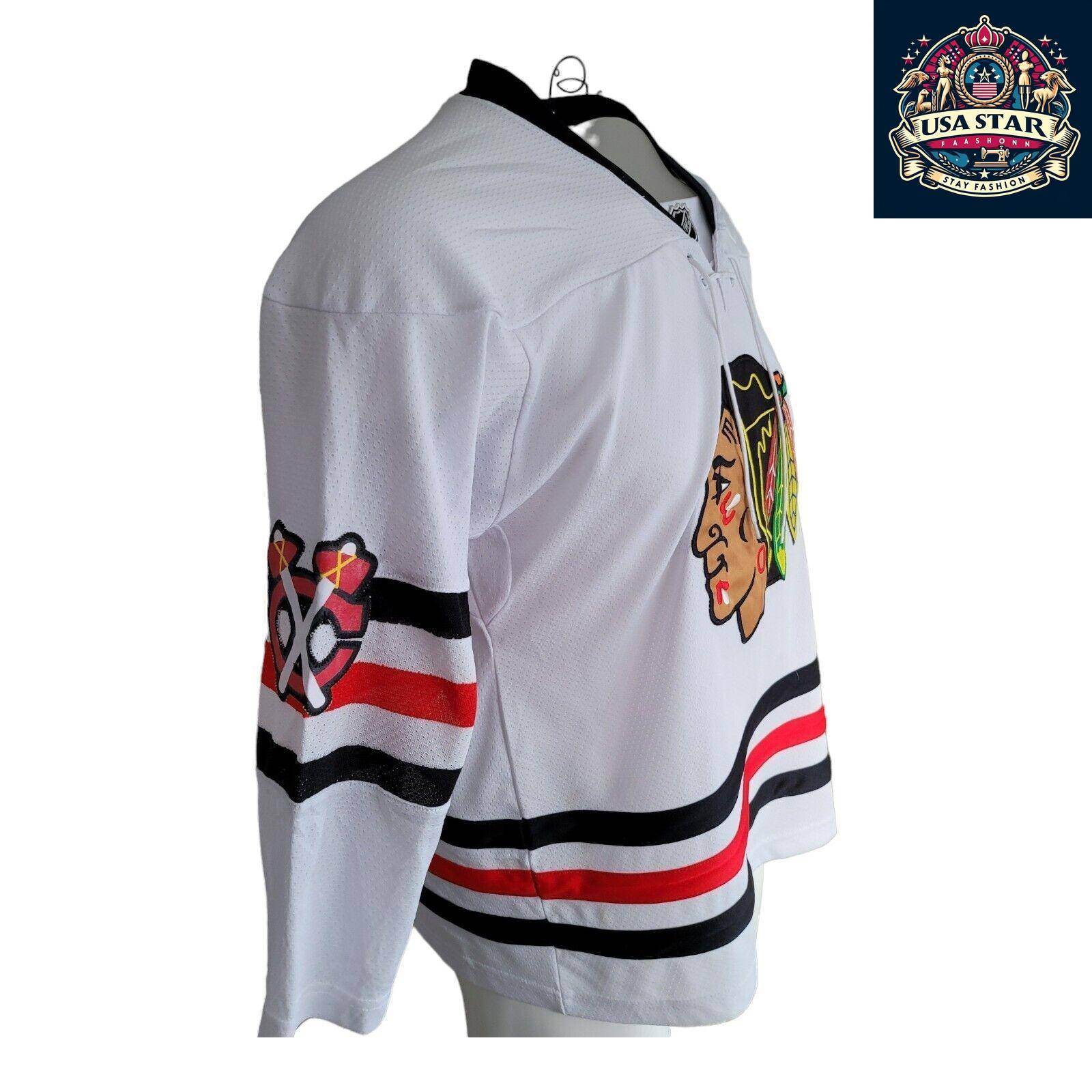 Reebok Chicago Blackhawks Youth Jersey L/XL - Vintage White Design with Iconic Logo - USASTARFASHION