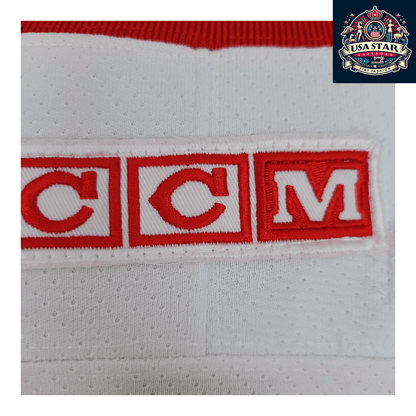 CCM Steve Yzerman #19 Detroit Red Wings Jersey for Adults - Official NHL Merchandise, Size M - USASTARFASHION