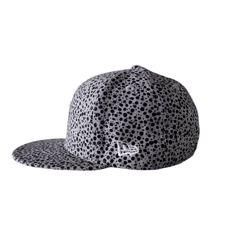 Los Angeles Dodgers Cap - New Era Fitted Hat with Abstract Dot Design, Size 7 3/8 Black & Grey - USASTARFASHION